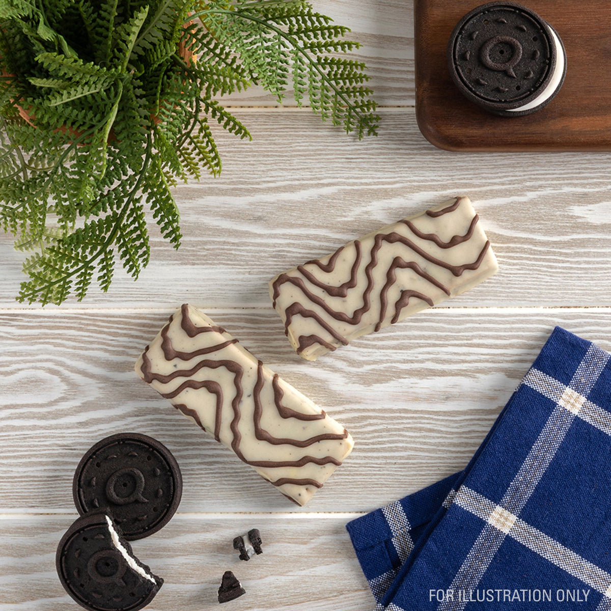 dipped-cookies-and-cream-protein-bars-a5 15807_QN_USA_ProteinBar_CAC_InterimAssetUpdate_Digital-Dipped-ProductCarouselSet_Tabletop2.jpg